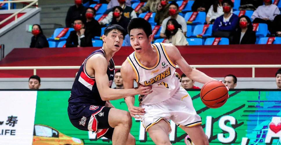 mk体育官网快讯：广东宏远再胜上海大鲨鱼，豪取CBA六连胜，广东宏远nba球员